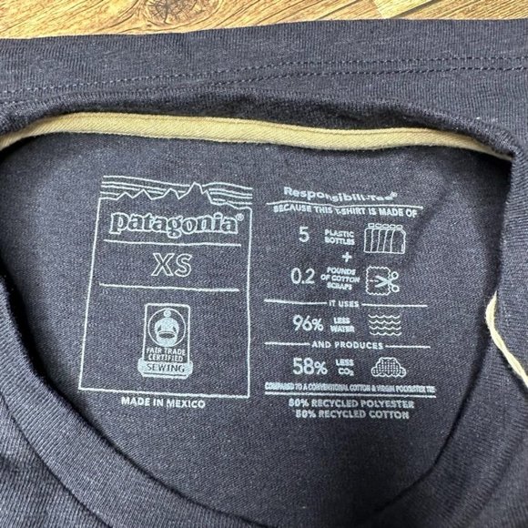 Patagonia Women's Ridge Rise Stripe Pocket Responsibili Tee NWT Size XS (Navy) - Picture 12 of 14